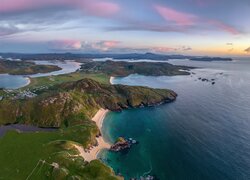 Plaża Boyeeghter Bay na wybrzeżu w hrabstwie Donegal