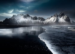 Islandia, Góry, Góra Vestrahorn, Ośnieżone, Szczyty, Plaża Stokksnes, Czarny, Piasek, Morze