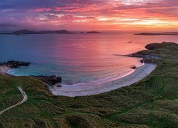 Irlandia, Hrabstwo Donegal, Derrybeg, Morze, Plaża, Tra Dhearg Beach, Zachód słońca