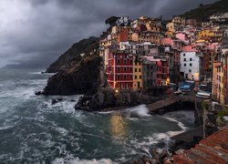Włochy, Cinque Terre, Riomaggiore, Kolorowe, Domy, Morze, Skały, Zatoka