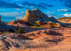 Pomnik Narodowy Vermilion Cliffs w słonecznym blasku