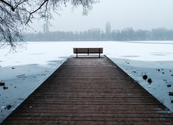 Pomost na jeziorze Maschsee