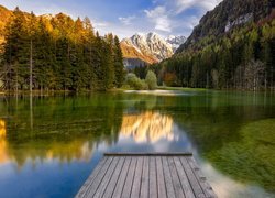Słowenia, Góry, Jezioro Plansarsko, Pomost, Las, Drzewa, Odbicie