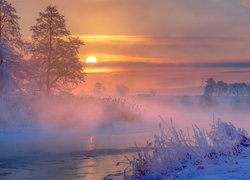 Zima, Rzeka Gwda, Śnieg, Drzewa, Krzewy, Mgła, Wschód słońca, Polska