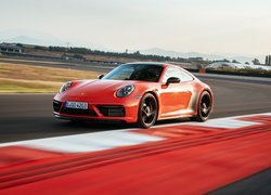 Porsche 911 Carrera 4 GTS