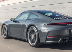 Porsche 911, Carrera