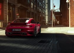 Czerwone, Porsche 911 Turbo S, Ulica