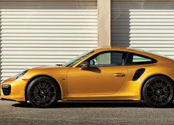 Porsche 911 Turbo S, Bok