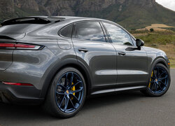 Porsche Cayenne Turbo GT Coupe tył i bok