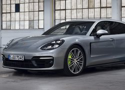 Porsche Panamera 4S E-Hybrid Sport Turismo