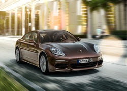 Porsche Panamera GTS Sedan rocznik 2013