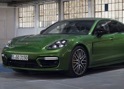 Porsche Panamera S Sport