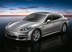 Porsche Panamera Turbo, 2011