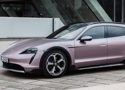 Porsche Taycan Cross Turismo