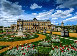 Posiadłość Wrest Park we wsi Silsoe w angielskim hrabstwie Bedfordshire