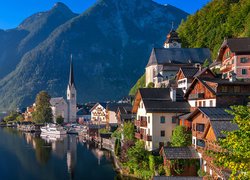 Domy, Jezioro Hallstattersee, Góry, Lasy, Drzewa, Miasteczko Hallstatt, Austria