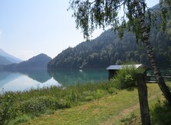 Góry, Jezioro Hintersteinersee, Przystań, Drzewa, Brzoza, Trawa, Las, Tyrol, Austria