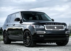 Czarny, Land Rover Range Rover