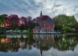 Restauracja Kasteel Minnewater, Dom, Drzewa, Jezioro Lake of Love, Brugia, Belgia