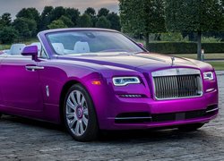 Rolls-Royce Dawn kabriolet w kolorze fuksji