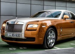 Rolls-Royce Ghost przód