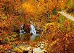 Rzeka, Kamienie, Drzewa, Jesień, Droga, Latarnia