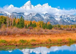 Jesień, Park Narodowy Grand Teton, Rzeka, Góry Teton Range, Drzewa, Stan Wyoming, Stany Zjednoczone