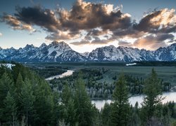 Park Narodowy Grand Teton, Chmury, Rzeka Snake River, Góry Skaliste, Las, Drzewa, Stan Wyoming, Stany Zjednoczone