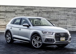 Samochód Audi Q5 rocznik 2017