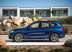 Samochód BMW X1 xDrive25i Sport Line z roku 2015