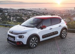 Samochód Citroen C3 z roku 2016