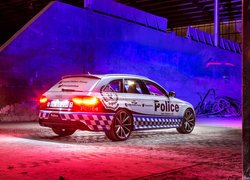 Samochód policyjny Audi RS4 Avant