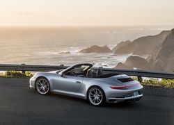 Samochód Porsche Carrera 911 4S Cabrio rocznik 2017