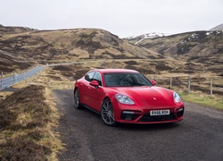 Porsche Panamera Turbo, 2017