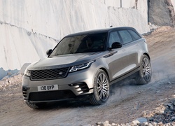 Samochód Range Rover Velar z 2017 roku