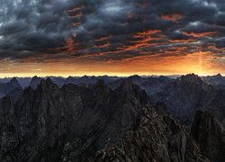 Góry San Juan, Góra, Jagged Mountain, Chmury, Wschód słońca, Kolorado, Stany Zjednoczone