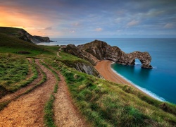 Anglia, Morze, Wybrzeże Jurajskie, Skały, Durdle Door, Droga, Zachód słońca