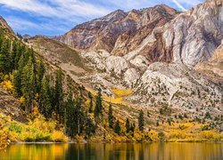 Jesień, Góry, Sierra Nevada, Jezioro, Convict Lake, Drzewa, Kalifornia, Stany Zjednoczone