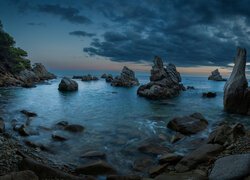 Skały, Kamienie, Plaża, Morze, Ciemne, Chmury