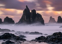 Skały na wybrzeżu Playa de Benijo na Teneryfie