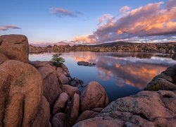 Skały, Jezioro, Watson Lake, Chmury, Prescott, Arizona, Stany Zjednoczone