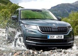 Skoda Kodiaq w górskiej scenerii