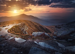Ukraina, Beskidy Wschodnie, Góra Petros, Zachód słońca, Skały