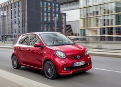 Smart Forfour Brabus, 2017, Ulica, Budowle