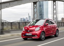 Czerwony, Smart Forfour Brabus, 2017, Ulica