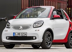 Biało-czerwony, Smart Fortwo Cabrio