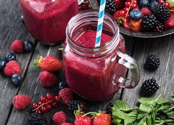 Smoothie z leśnych owoców