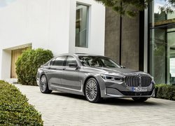 Srebrne, BMW M7 750Li, G12