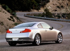 Srebrne infiniti g35