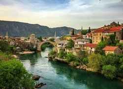 Stary most na rzece Neretwa w Mostar